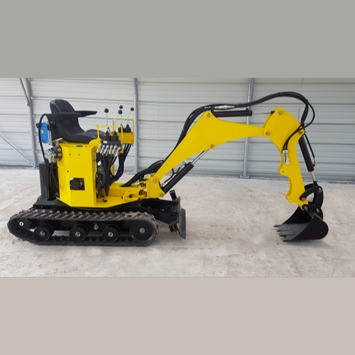 Mini-pelle Phoenix 400 – 14 cv en action sur chantier Mini-pelle Phoenix 400 – 14 cv en action sur chantier