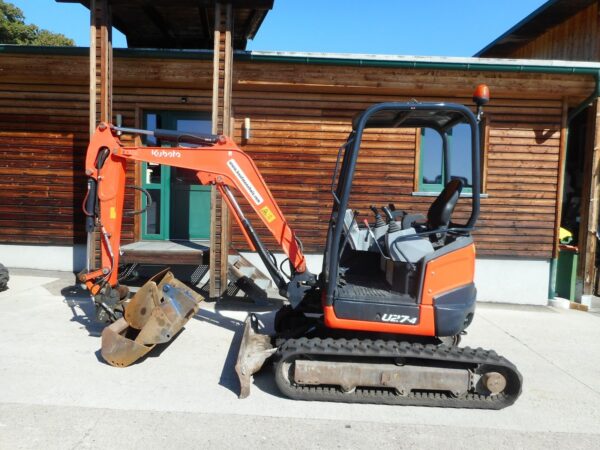 Mini pelle Kubota U27-4 2016 sur chantier