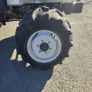 Iseki TH-26 – Micro Tracteur 29 CV d’Occasion – Image 5